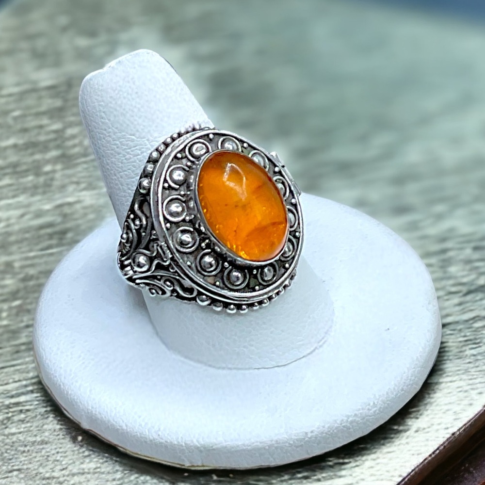 🌺Vintage Sterling Amber Poison Ring